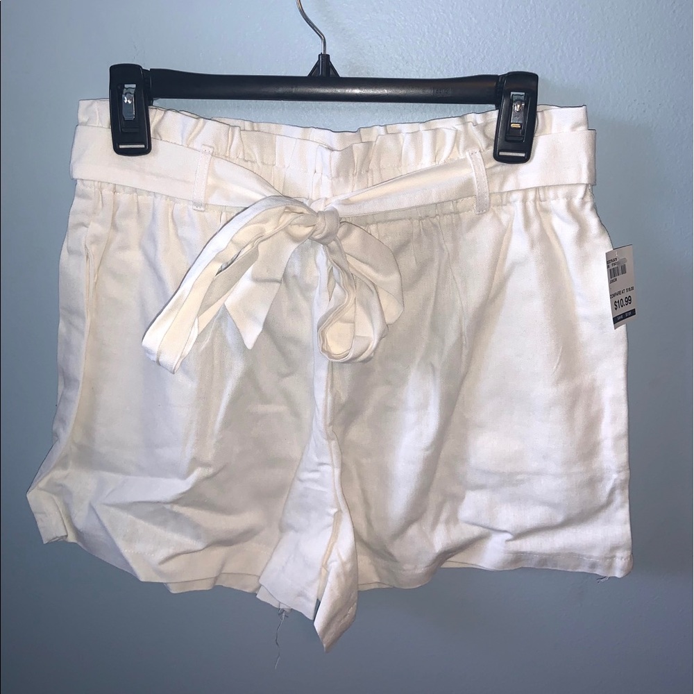 white flowy shorts